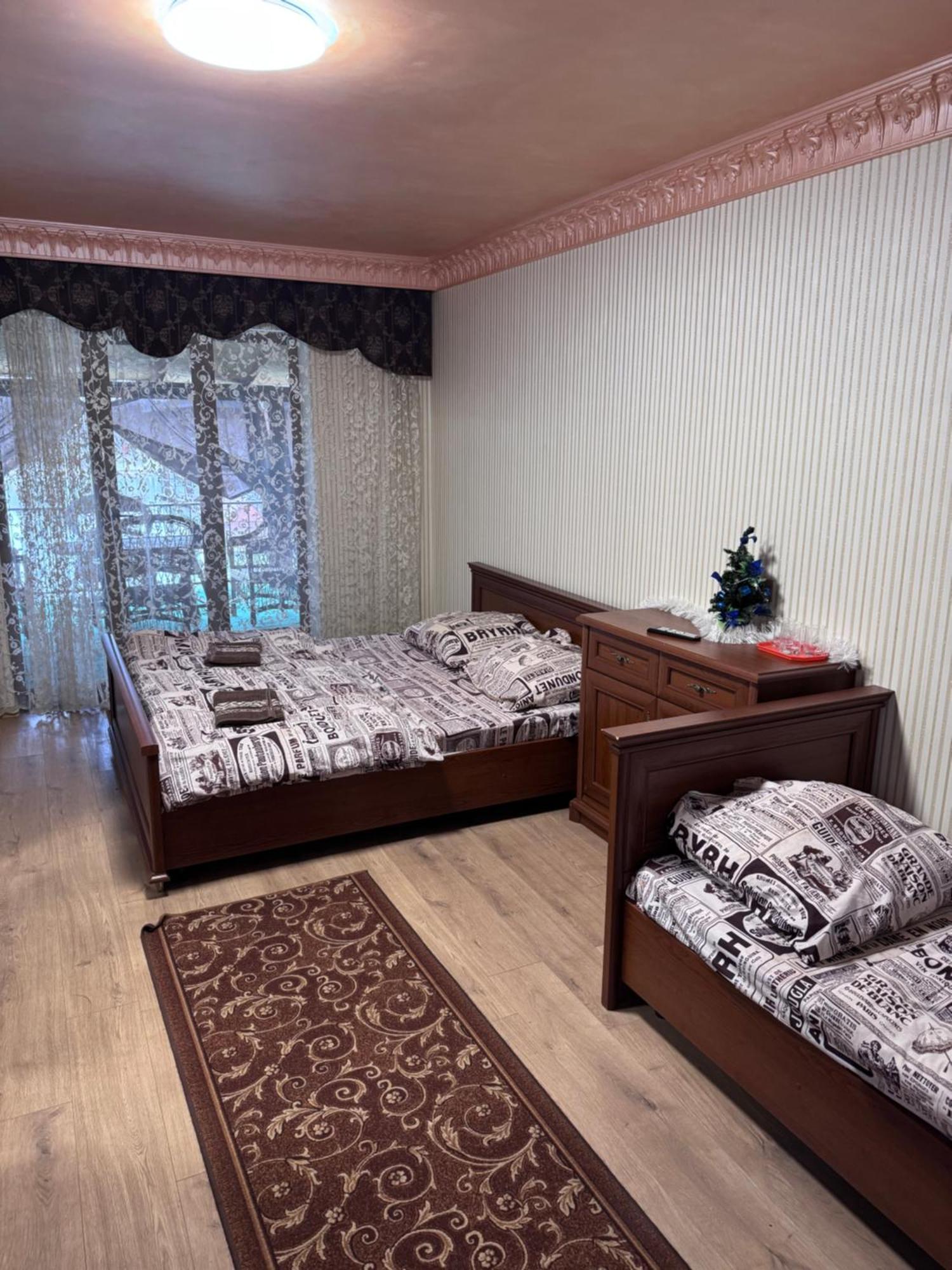 Отель Біля Озера Mukacheve Ngoại thất bức ảnh